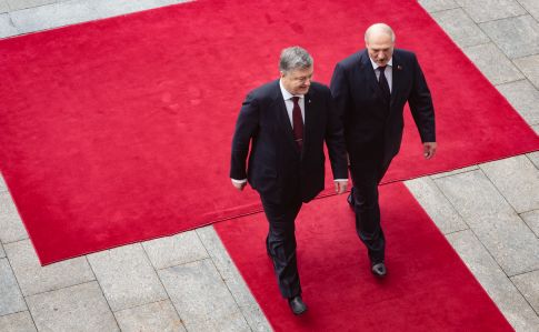 Журналистам не дали возможности задать вопрос Лукашенко и Порошенко