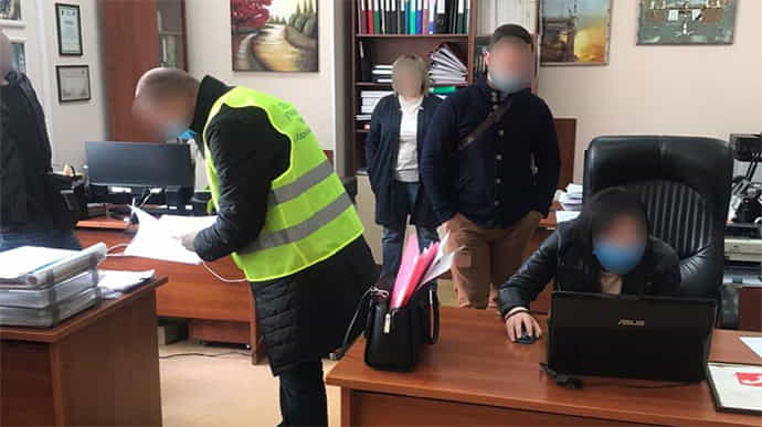 Обыски у налоговиков: СБУ арестовала счетов на 600 млн грн