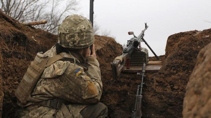 На Донбассе боевики 20 раз обстреляли позиции ВСУ