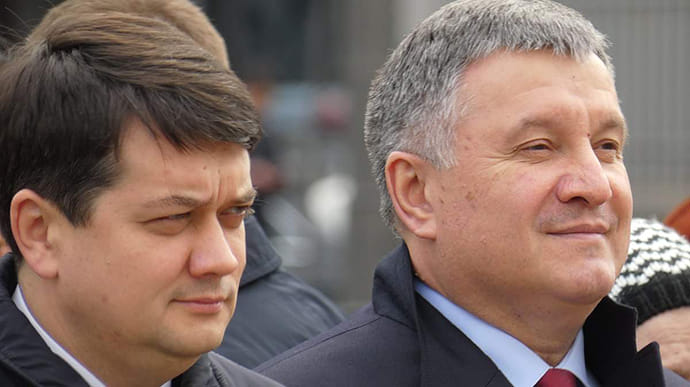 Разумков сожалеет об отставке Авакова, но поддержит ее
