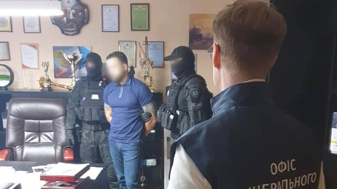 Полицейских-оборотней разоблачили в Днепре: идут обыски и задержания