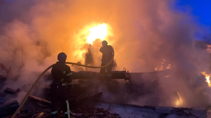 Shahed drone wreckage causes fire on business premises in Dnipropetrovsk Oblast