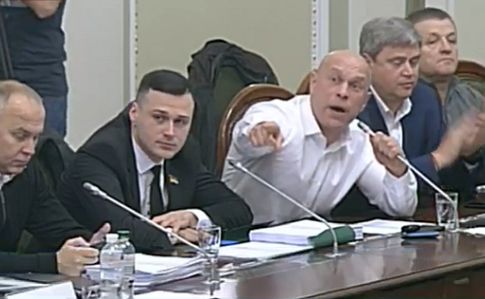 Тимошенко називає засідання аграрного комітету незаконним, Кива погрожує