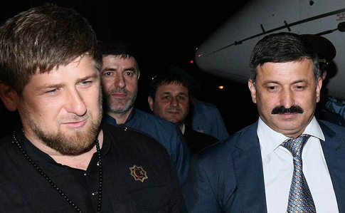 Из-под стражи в Москве выпустили помощника Кадырова, которого в РФ передала СБУ