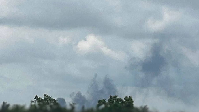 У Мелітополі в районі захопленого аеродрому пролунали вибухи – мер