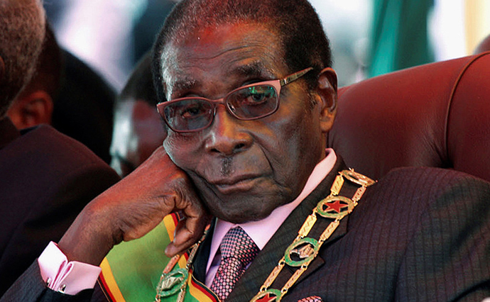 В Зимбабве сбросили Мугабе с поста председателя правящей партии