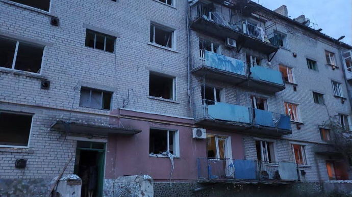 Нічна атака на Дніпропетровщину: знищено 15 безпілотників і 4 ракети, є руйнування і поранені 