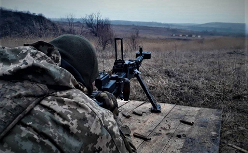 Бойовики обстріляли околиці Авдіївки, поранено військового 