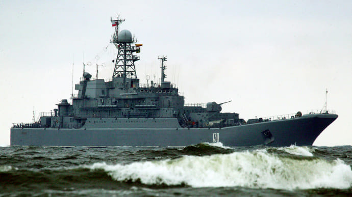 Россия переводит 6 десантных кораблей из Средиземного в Черное море