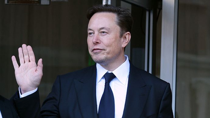 Musk won't ban Russian officials like Medvedev from tweeting about Ukraine