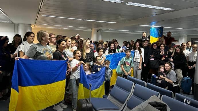 Ukraine evacuates over 130 Ukrainians and 45 foreigners from Lebanon