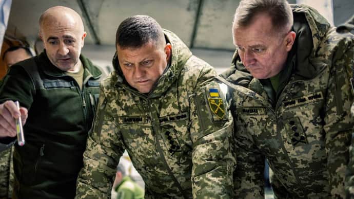 Zaluzhnyi marking day of historic battle near Kruty: Ukrainian soldiers fight Russian aggressor once again
