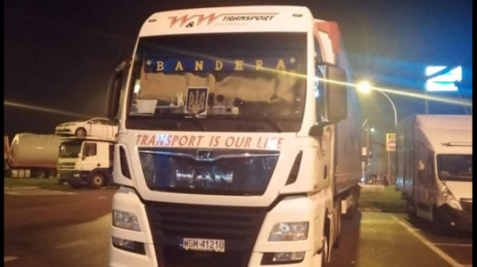 В Польше скандал из-за грузовика с надписью Бандера
