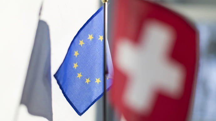 Швейцарія на референдумі не відмовилася від вільного пересування з ЄС