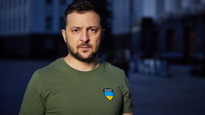 Zelenskyy follows up on reports of shortage and instructs Zaluzhnyi to check supply of military protective equipment to fighters 