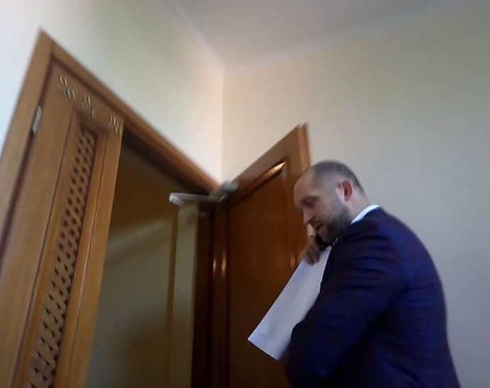 Поляков приехал в адвокатскую контору