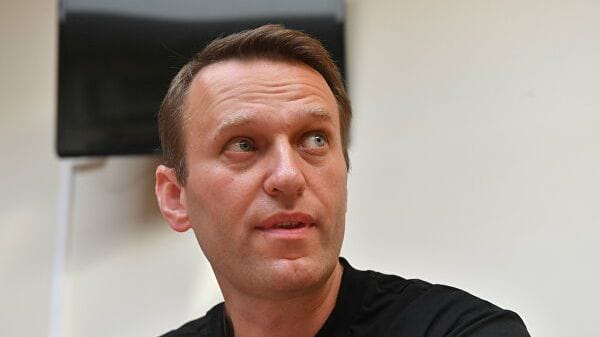 Російські лікарі не випускають Навального на лікування в Берлін