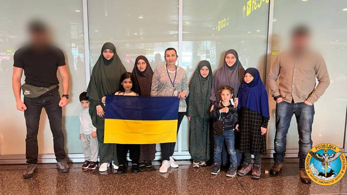 З полону у Сирії повернули додому 2 українських жінок та 6 дітей – ГУР 