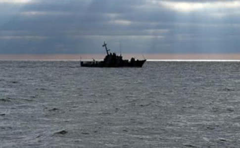 Штормовое предупреждение: в акватории Черного и Азовского морей II уровень опасности