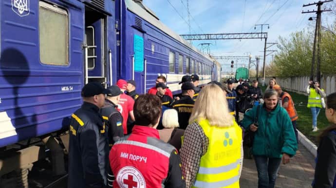 Власти отменили эвакуационные поезда из Покровска – нужно ехать в Павлоград 