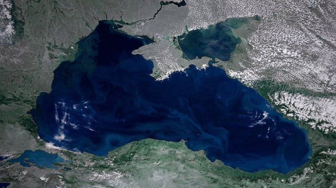 В Черном море россияне держат 5 носителей Калибров
