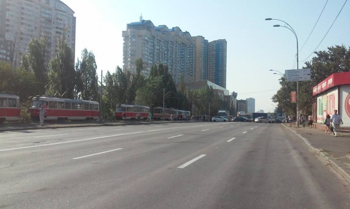 Харьковское шоссе перекрыли