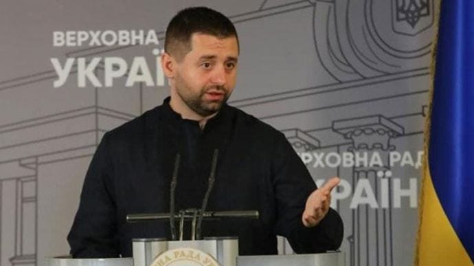 Арахамія стверджує, що Зеленський уже визначився з новим міністром оборони 