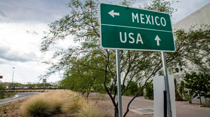 Кількість мігрантів на кордоні США-Мексика сягнула максимуму за понад 20 років