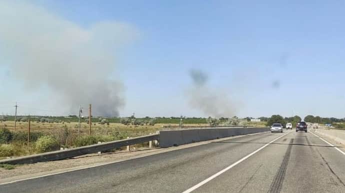 У Мелітополі гриміли вибухи, зникло світло, вода й інтернет – ЗМІ