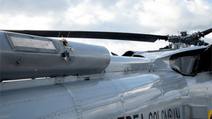 В Колумбии обстреляли вертолет с президентом