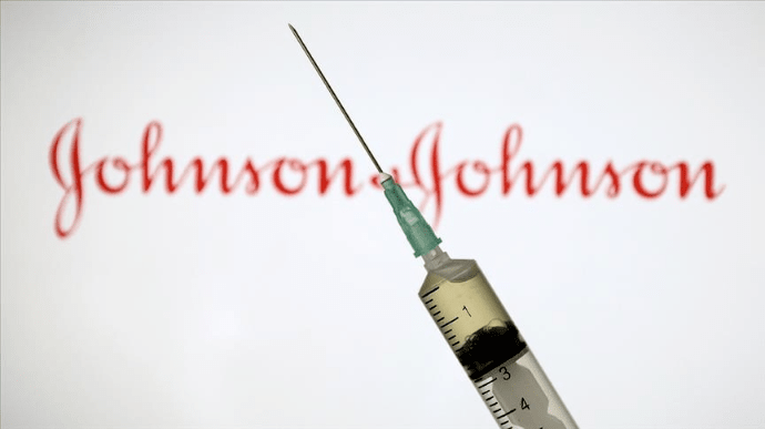J&J: Недостатньо свідчень, що вакцина проти COVID-19 викликає тромби
