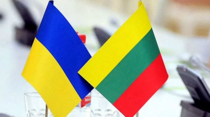 Литва поддержала блокировку в Украине каналов Медведчука