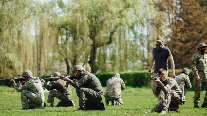 Lviv Territorial Defence Forces conduct training for volunteer fighters
