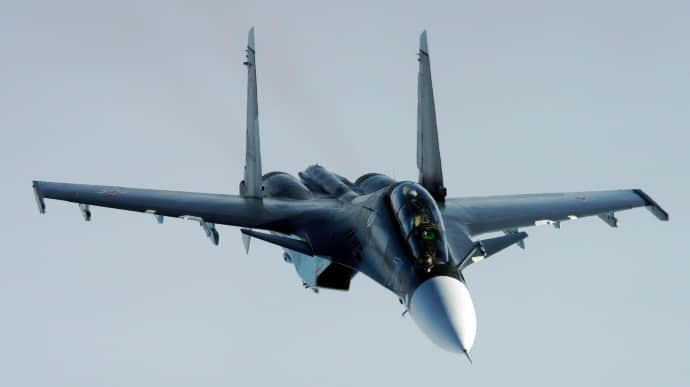 Su-30 fighter jet crashes in Russia