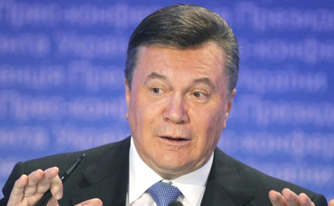 Суд в четверг решит вопрос о возможности допроса Януковича по скайпу