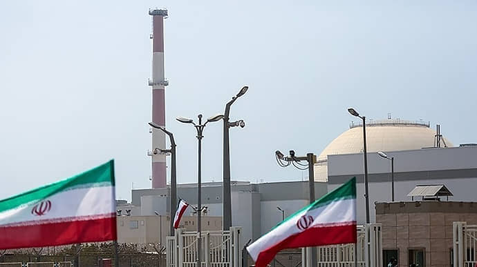 Франція, Британія та Німеччина критикують відмову США від ядерних обмежень для Ірану