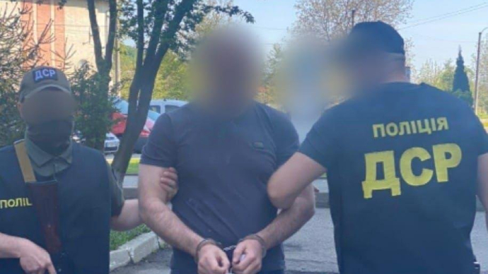 На Прикарпатье полицейские задержали вора в законе из списка СНБО