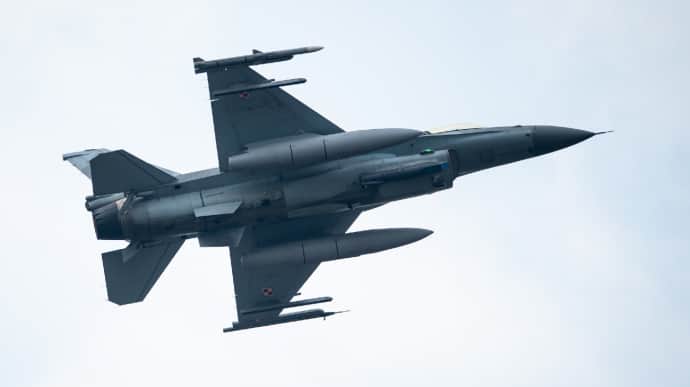 Речник Пентагону: Україна має використовувати F-16 для захисту її суверенної території