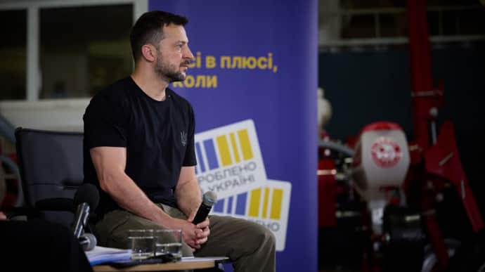 Zelenskyy meets with entrepreneurs in Kropyvnytskyi to discuss support for business – photo