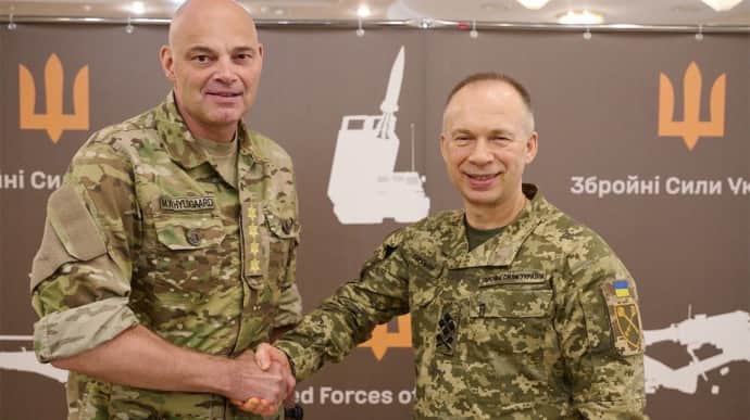 New Danish army chief pays visit to Ukraine – photo