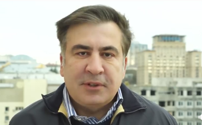 Саакашвили на вече под ВР: Мы не можем здесь стоять вечно