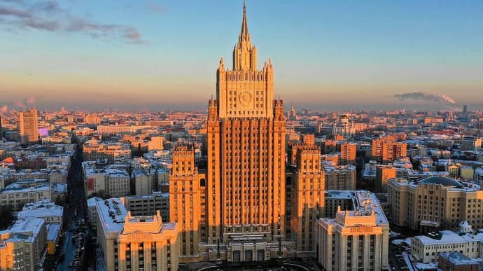 МЗС Росії викликало посла США і пригрозило видворенням американських дипломатів
