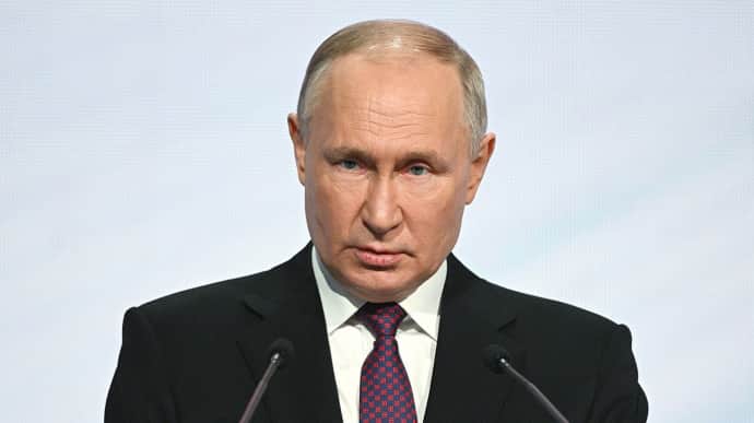Путін у привітанні з 23 фєвраля похвалився оновленою ядерною зброєю