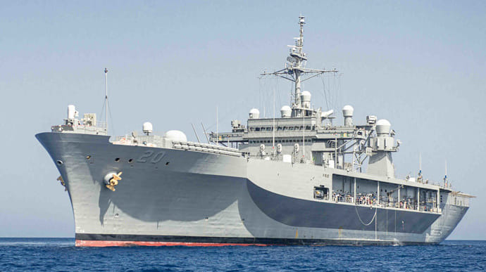 Кулеба приветствовал флагман 6-го флота США в Черном море: дополнительные 18 400 тонн дипломатии