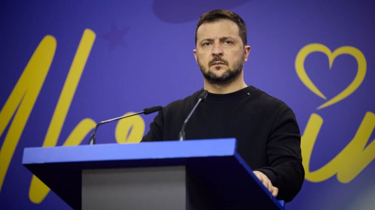 Zelenskyy plans to discuss "sending Western troops to Ukraine" with Macron