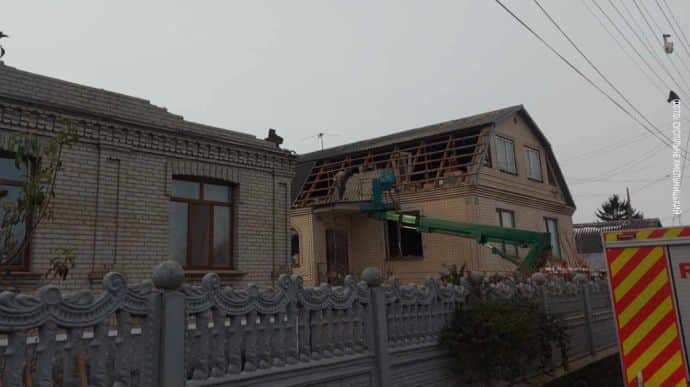 Вночі збили 1 Шахед, на Хмельниччині уламки пошкодили 5 приватних будинків