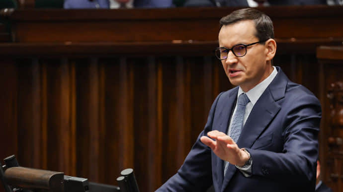 Польський прем’єр погрожує розширити заборону на імпорт товарів з України