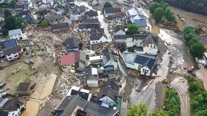 Наводнения в Германии: пропавшими считаются больше тысячи людей, минимум 80 погибших