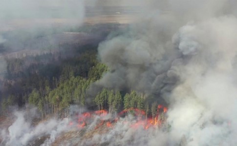 Дим з чорнобильських пожеж скоро понесе на Київ