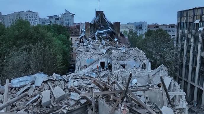 Night attack on Lviv: Russian missile hit apartment building, killing and wounding people